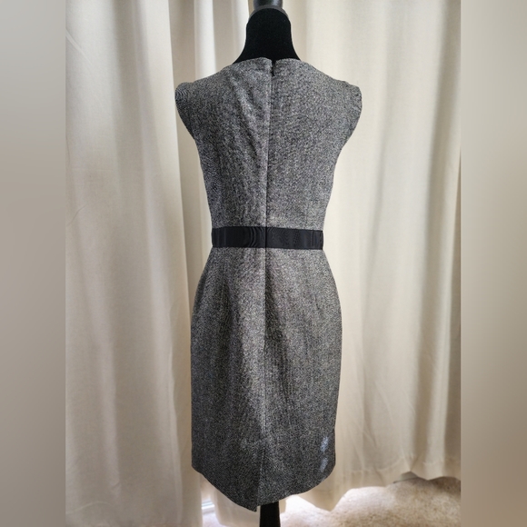 Banana Republic Women's Black and Grey Wool blend Knee Length Dress size 2 - Picture 3 of 6